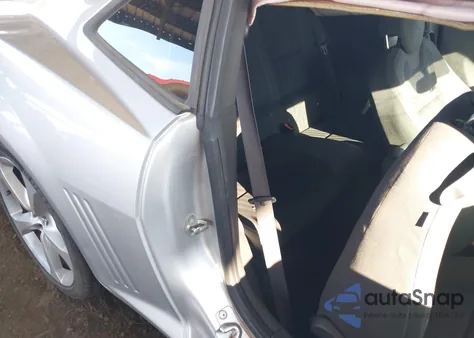 2013 Chevrolet Camaro 2Ls from USA, damaged, VIN 2G1FA1E31D9128865